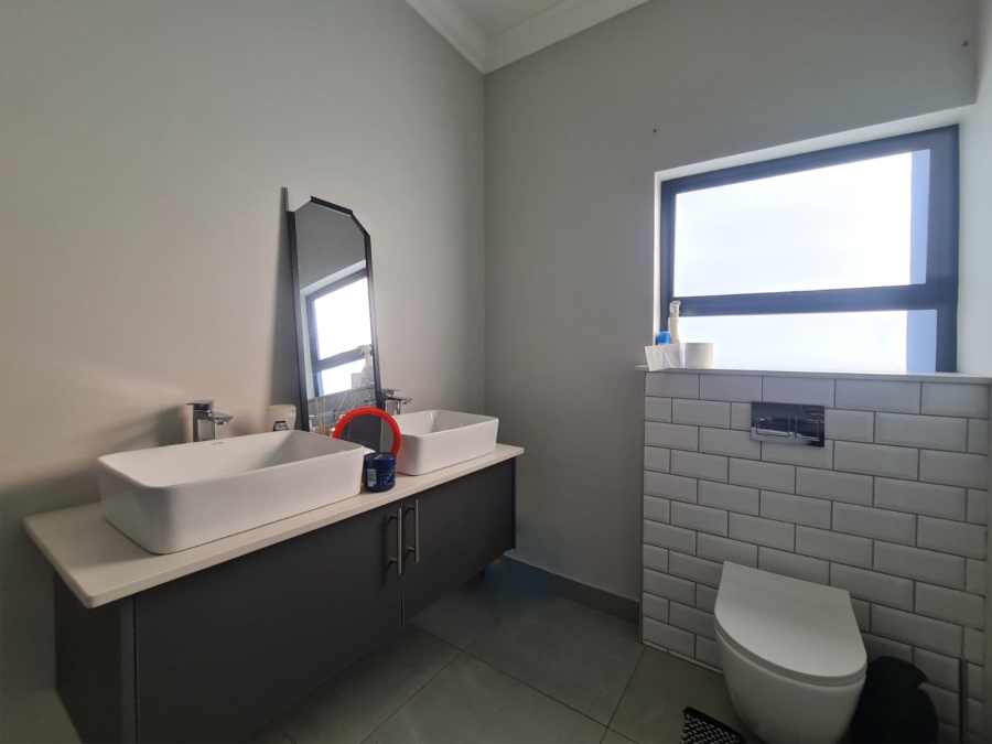 To Let 3 Bedroom Property for Rent in Melodie North West